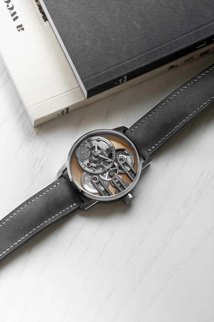 Gravity Equal Force Ultimate Sapphire Salmon di Armin Strom Foto: © Armin Strom