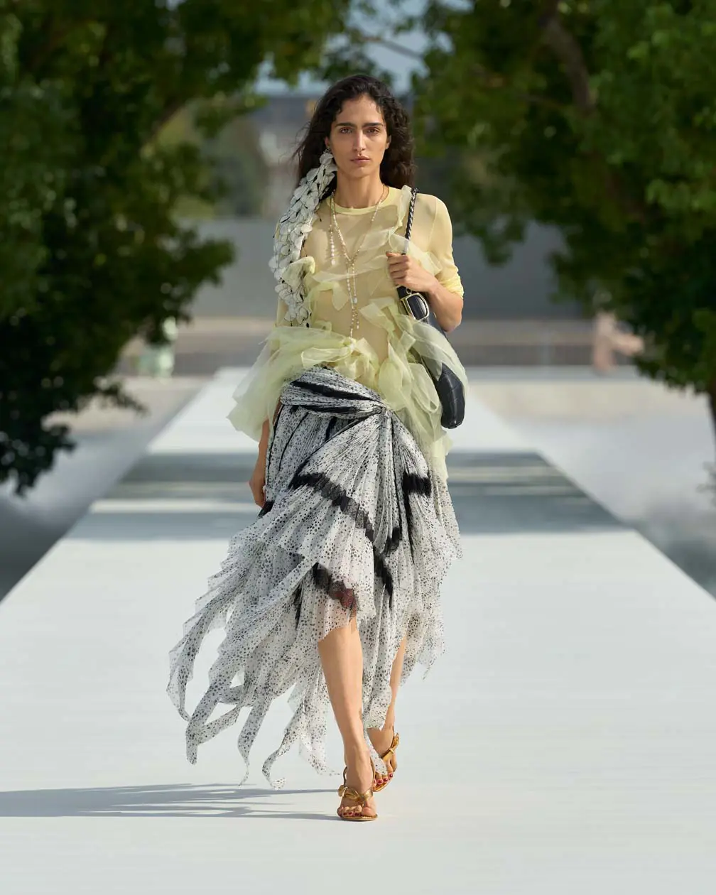 Dior Moda Donna ready-to-wear Primavera-Estate 2027 Foto: Copyright © Dior Press