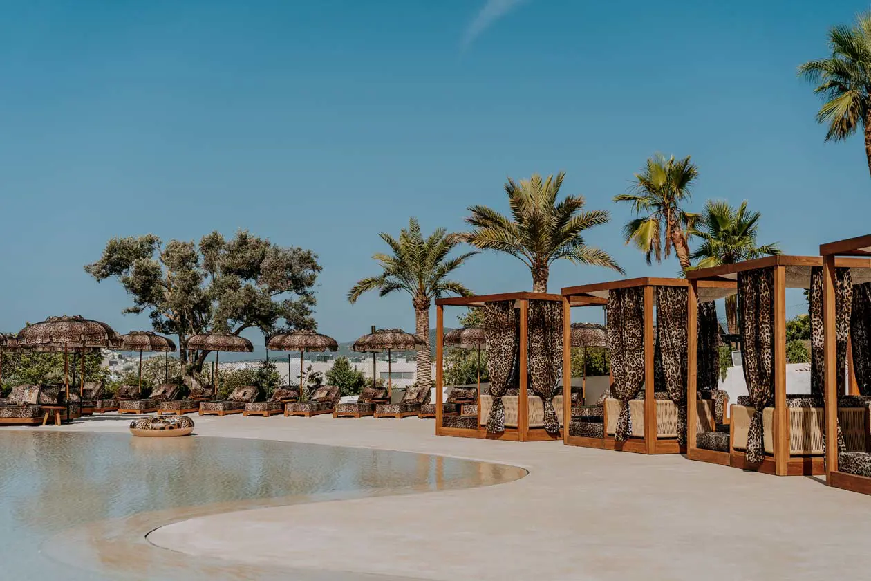 DG Resort al Clap House Ibiza Copyright © Ufficio Stampa Dolce&Gabbana / Fotografo Mario Pinta, @mario_pinta
