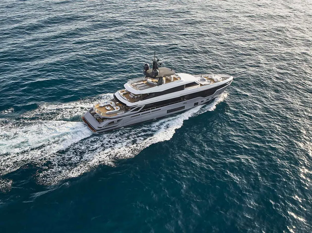 Azimut Grande Trideck, three decks + One. 