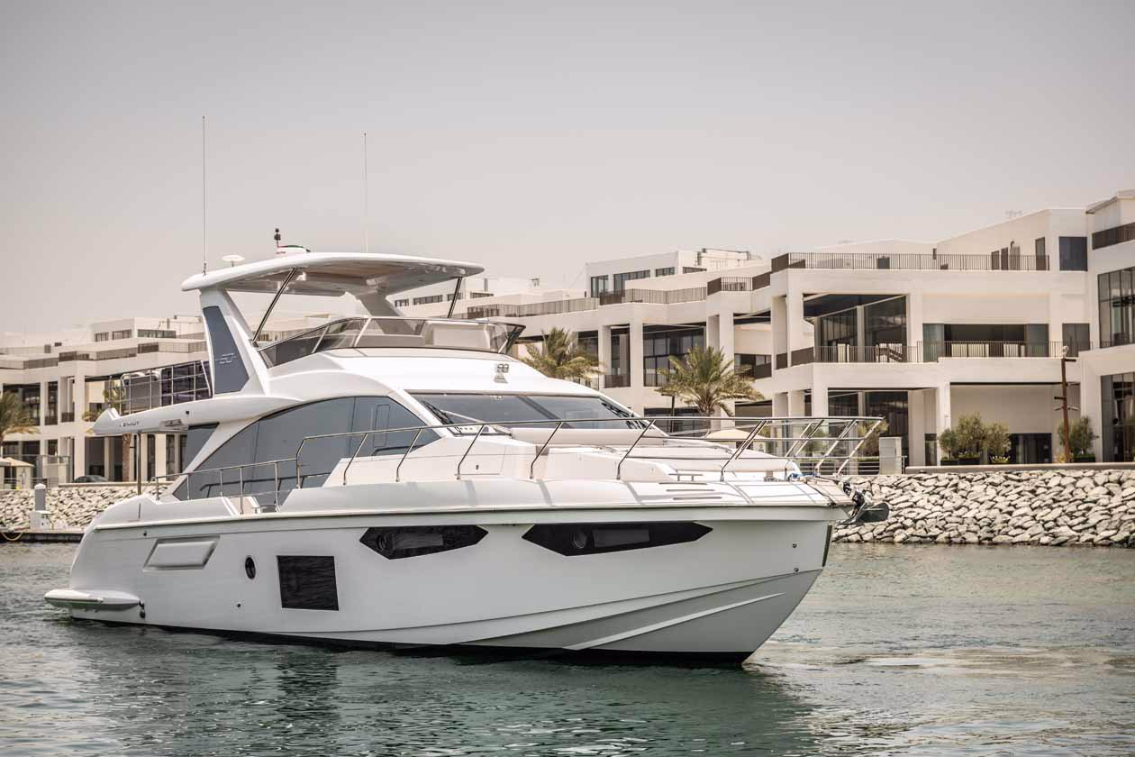 Azimut 60 Fly, Dubai International Boat Show 2022
