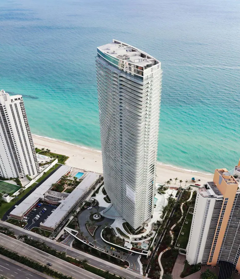 Residences by Armani/Casa a Miami.