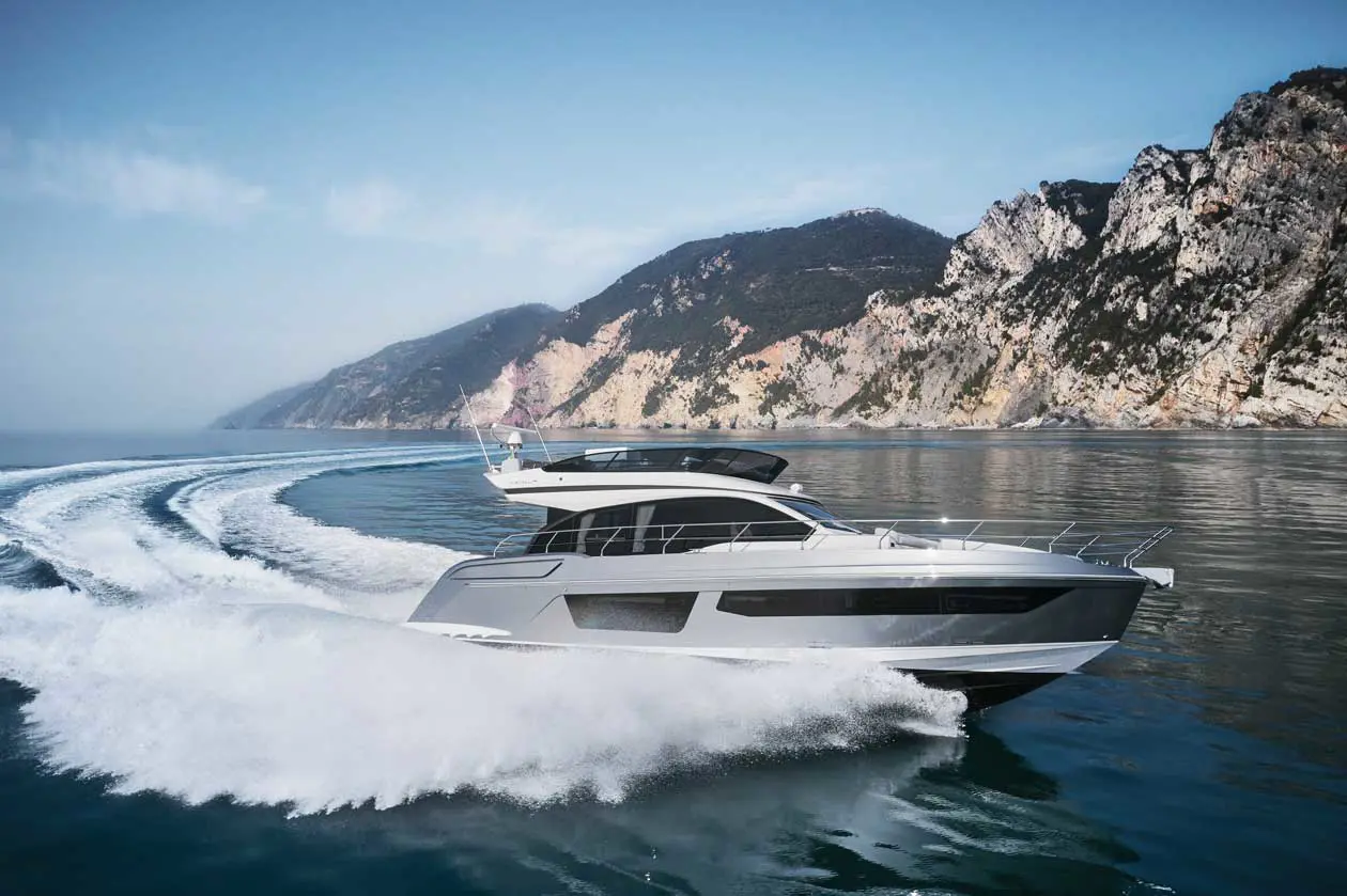 Azimut 53