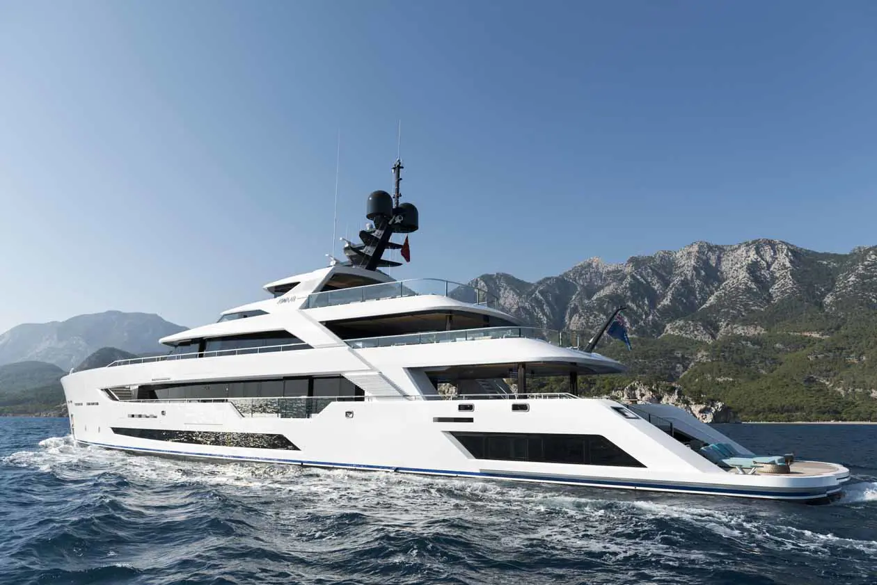 Alia Yachts 55m Al Waab