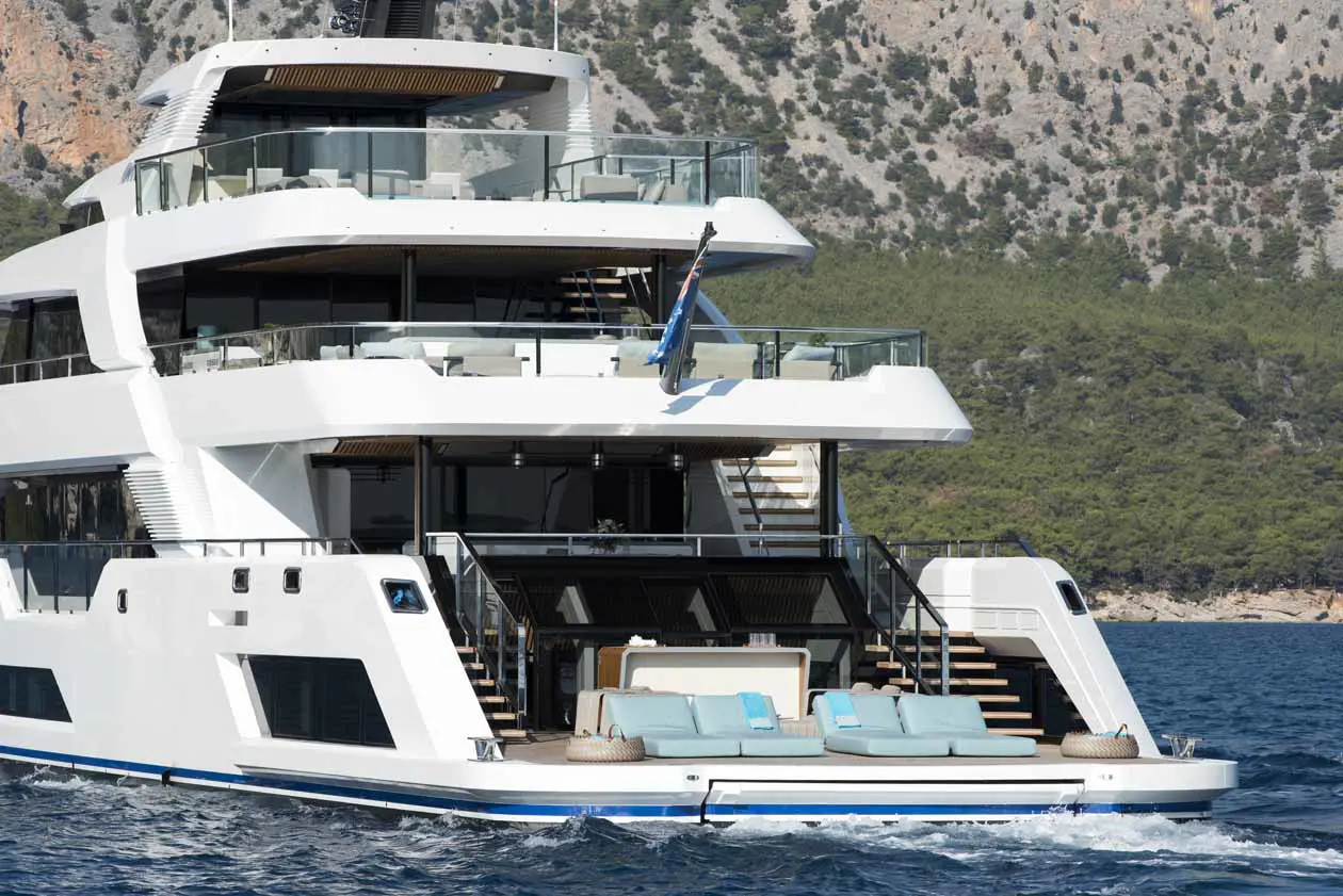 Alia Yachts 55m Al Waab