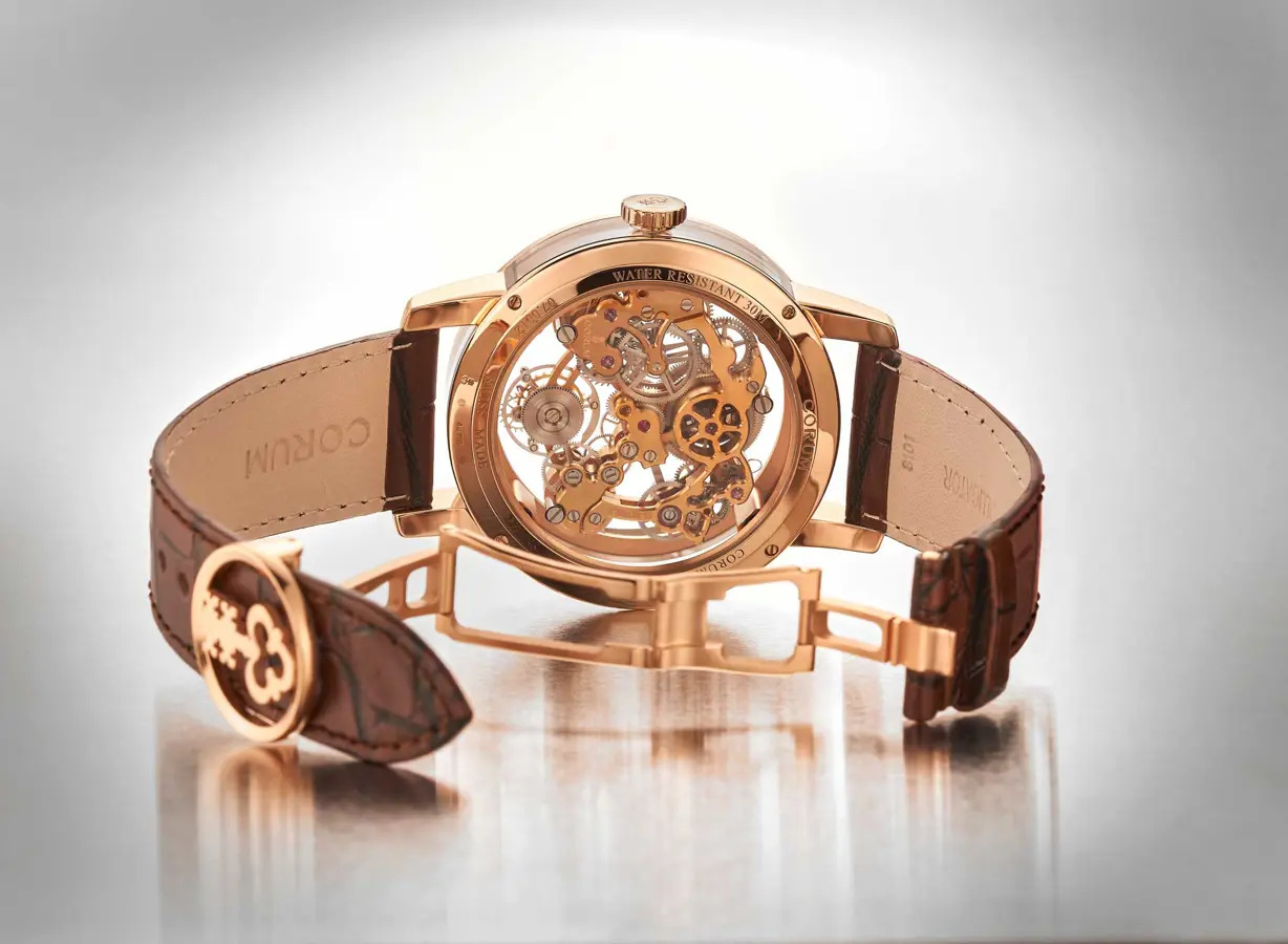 Orologio Lab 02 di Corum