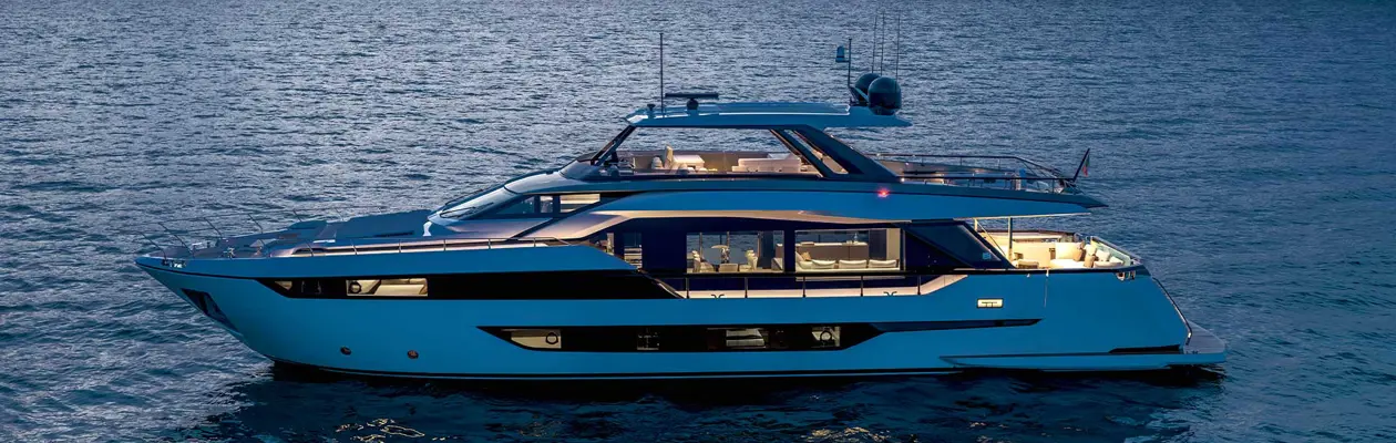 Ferretti Yachts 940