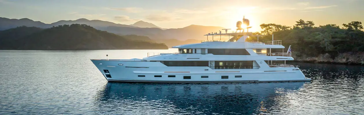 Il 43 metri M/Y Sunrise