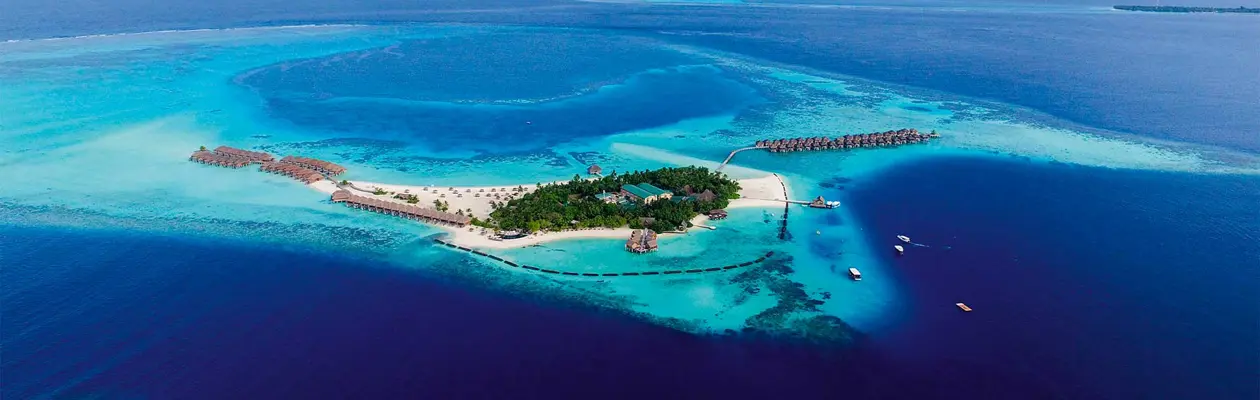 Nell'atollo di Ari Sud, l'isola nel cuore blu delle Maldive