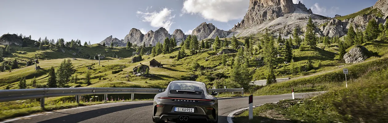 Porsche 911 GT3 Bergsport: 100 esemplari ispirati alle Alpi