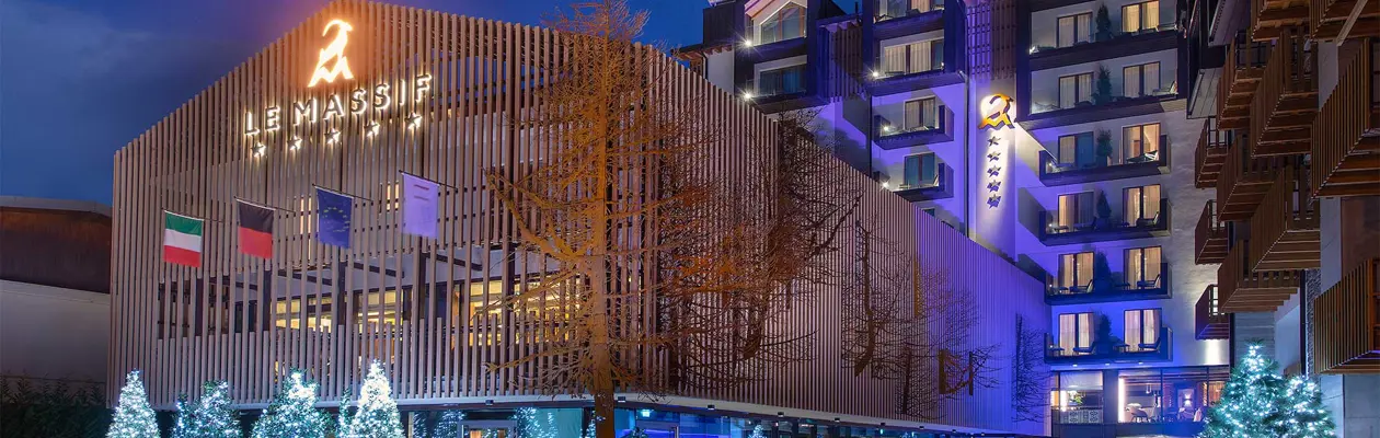 L'iconico hotel 5 stelle Le Massif a Courmayeur