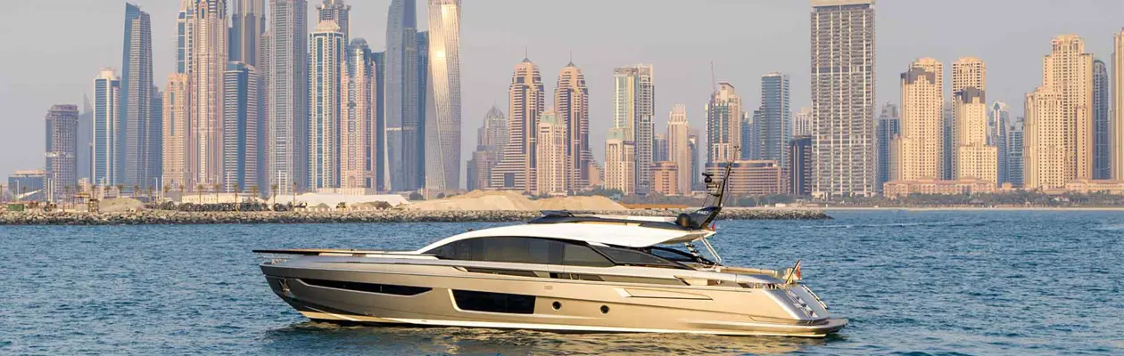 Azimut al Dubai International Boat Show 2022
