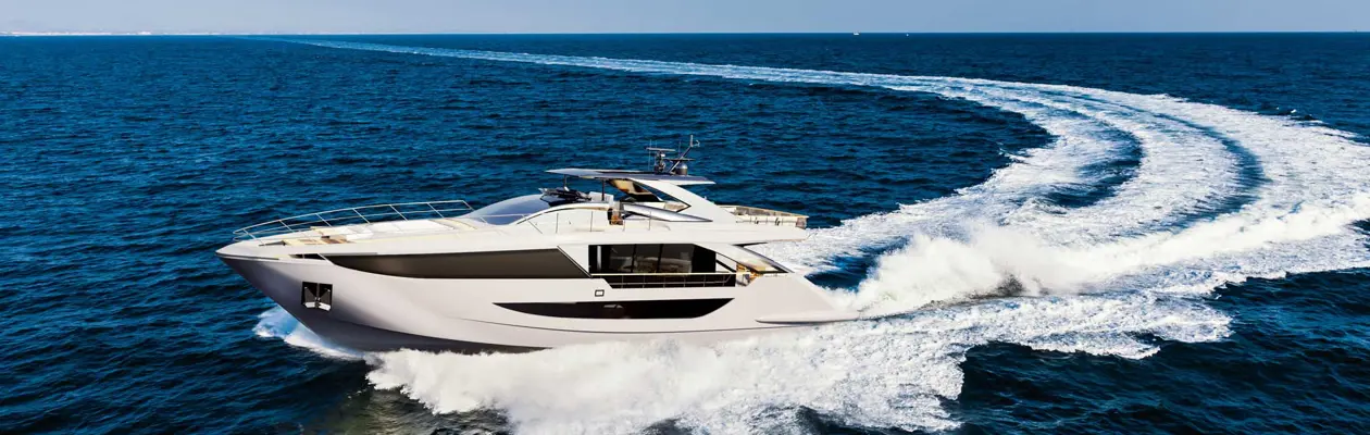F100 Glass Cabin di Amer Yachts