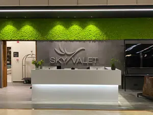 Verde verticale negli FBO di Sky Valet