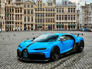 Bugatti: la Chiron Pur Sport a Bruxelles