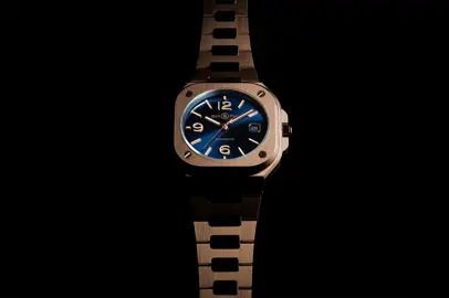 Bell & Ross: l'ultimo nato della collezione, il BR 05, si veste di oro