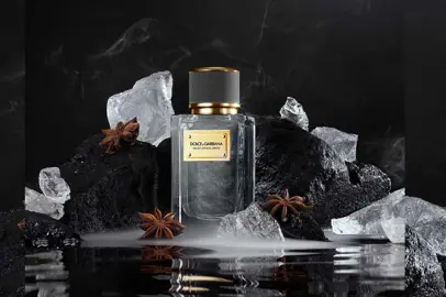 La fragranza ipnotica Velvet Crystal Smoke