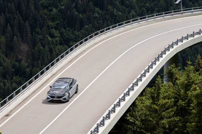 EQS: la prima berlina luxury completamente elettrica di Mercedes-EQ