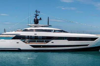 Custom Line 120’ M/Y Someday