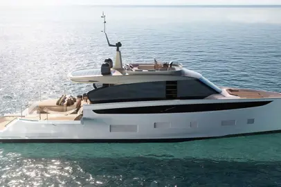 La nuova serie ibrida Seadeck di Azimut