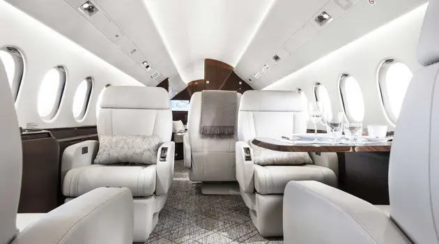 Il nuovo Falcon 900LX entra nella flotta di Luminair