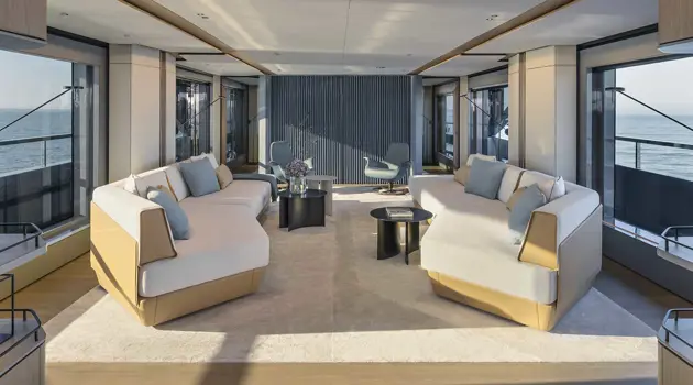 Azimut a Cannes con il nuovo Fly 82 e tre anteprime della Serie Grande