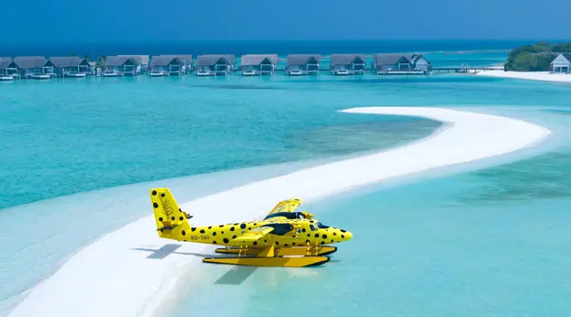 In volo verso il Four Seasons Resort Maldives a Landaa Giraavaru