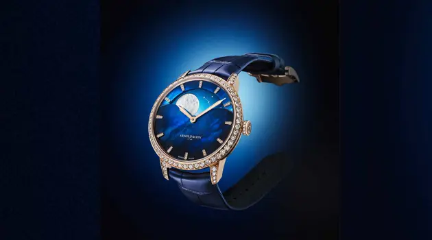 Perpetual Moon 38 Gold, luci lunari