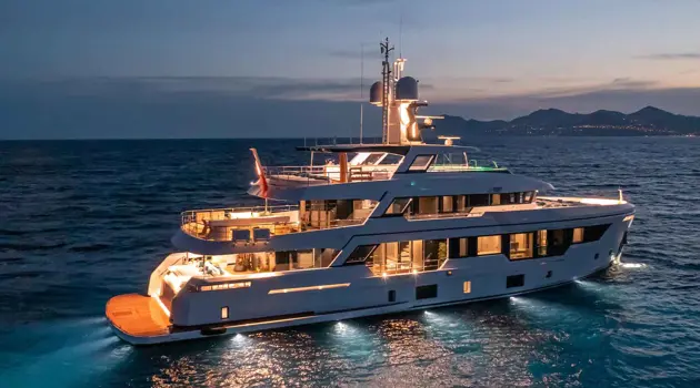 RSY 38m EXP MY Emocean debutta negli Stati Uniti al PBIBS 2022