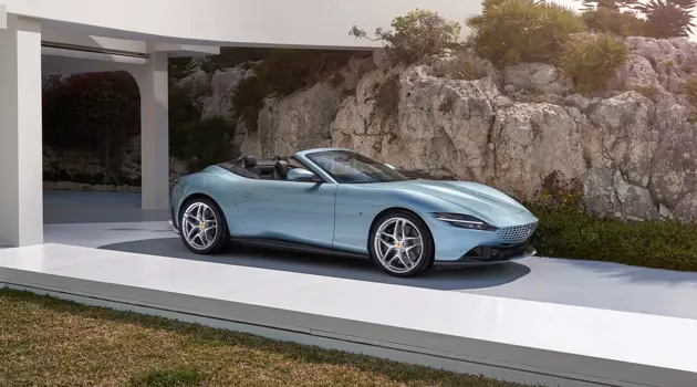 Ferrari Roma Spider
