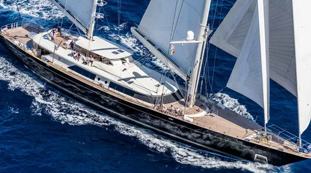 Il refit del 56m Perini Navi SY CAOZ 14