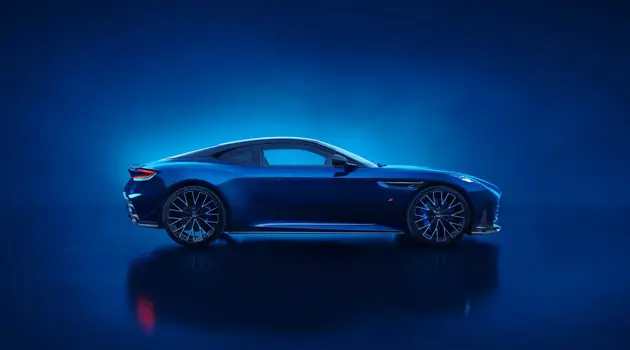 Aston Martin DB12 S