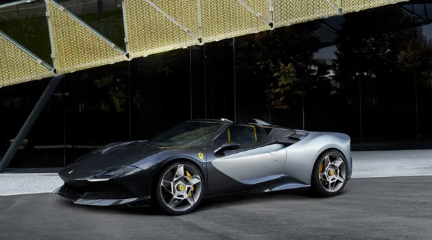 Ferrari SP-8, la roadster su base F8 Spider