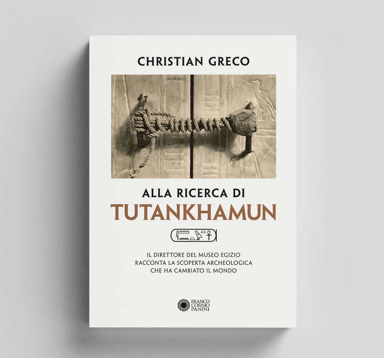 Libro di Christian Greco: "Alla ricerca di Tutankhamun". Foto: Copyright © Franco Cosimo Panini Editore.