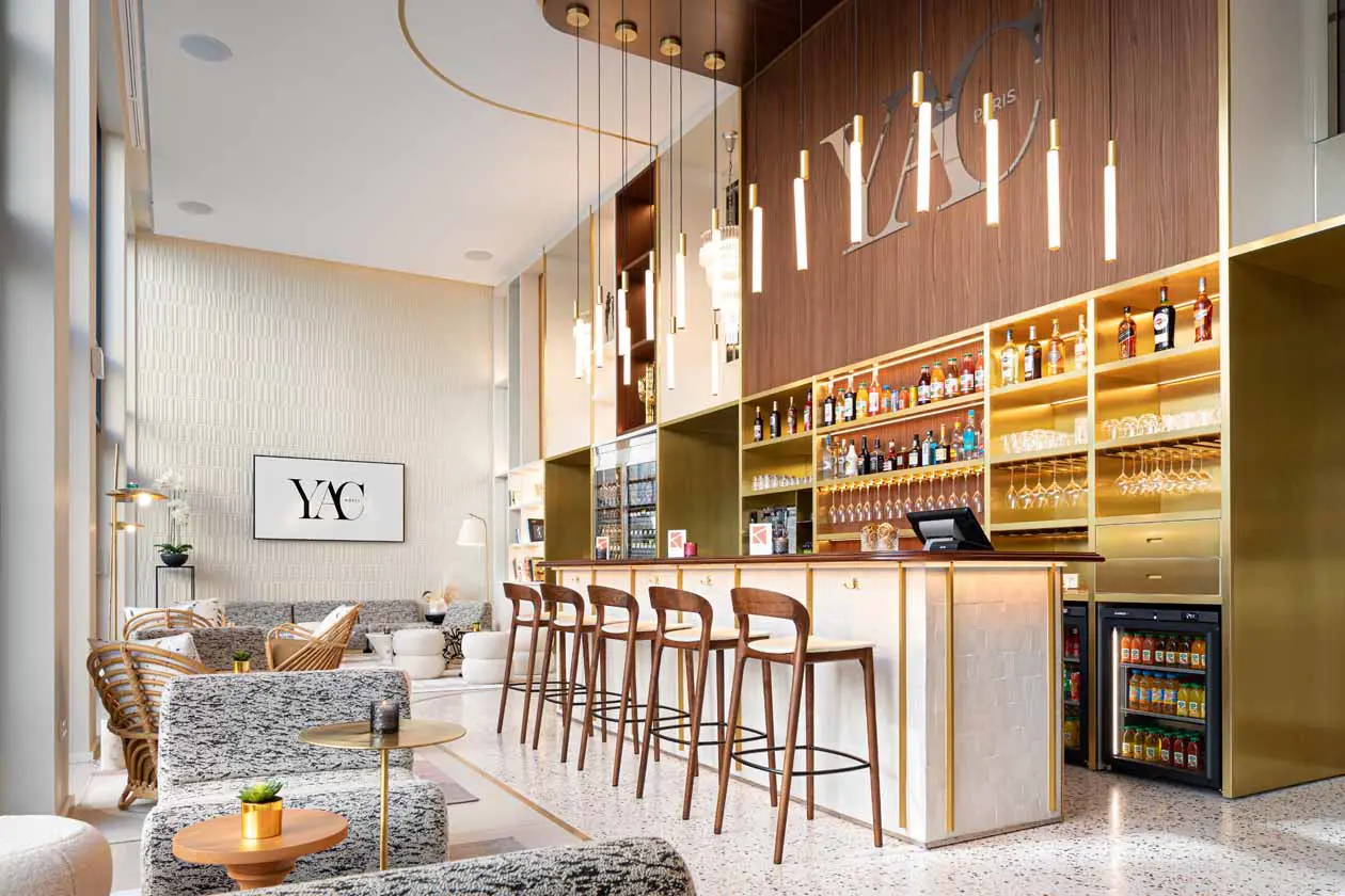 Hotel YAC Paris Clichy, Bar. Copyright © Radisson Hotel Group