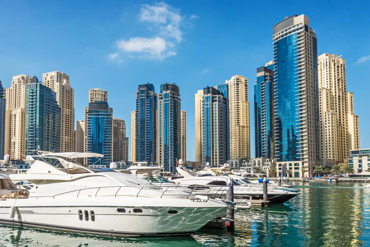 Dubai Marina. Copyright © Sisterscom.com / PBphotos / Depositphotos