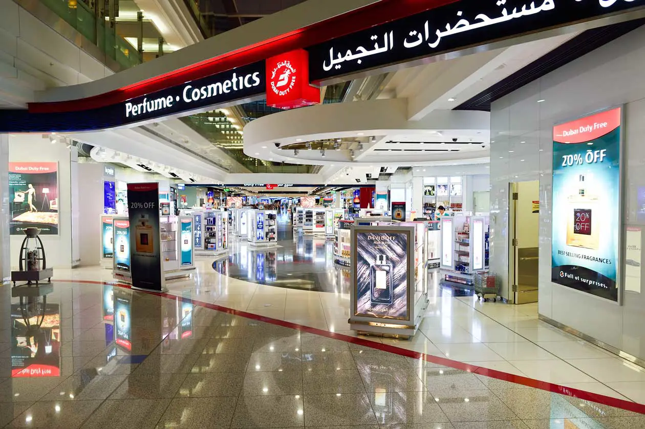 Dubai Duty Free Copyright © Sisterscom.com / Depositphotos