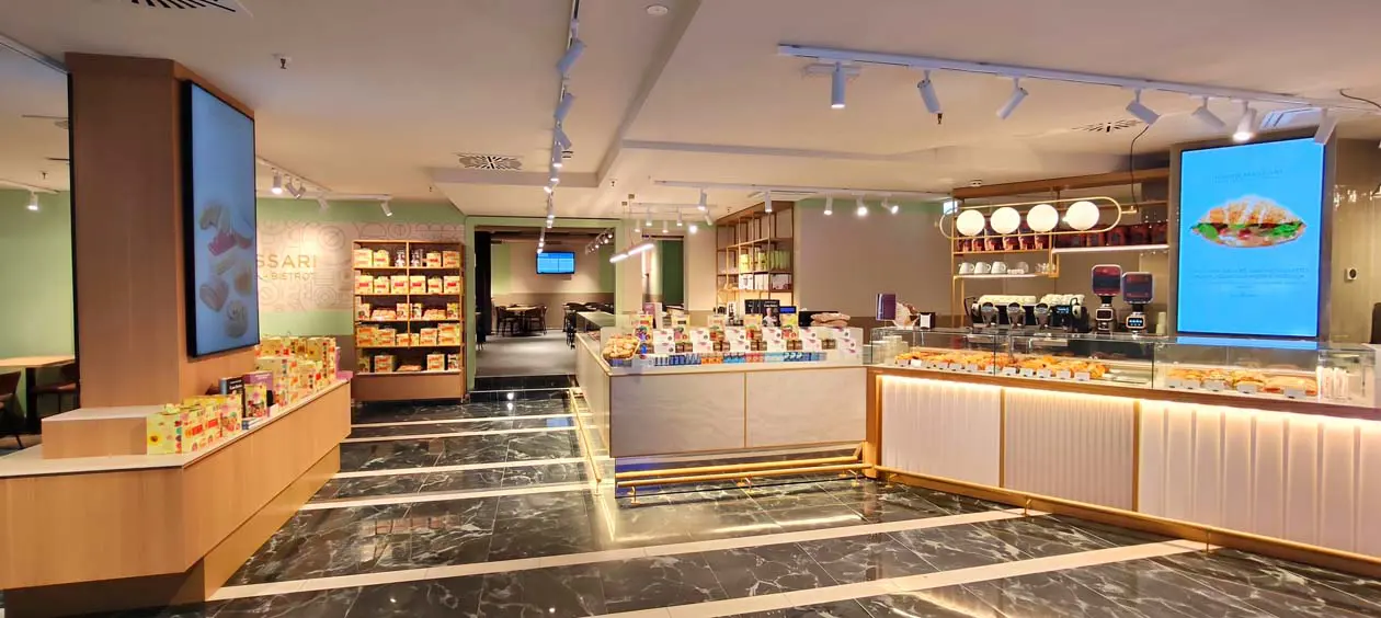 Bistrot Igino Massari all'aeroporto di Milano Linate - Area Partenze - Piano terreno - Oltre i filtri di sicurezza. Foto: Copyright ©&nbsp;Ufficio Stampa SEA
