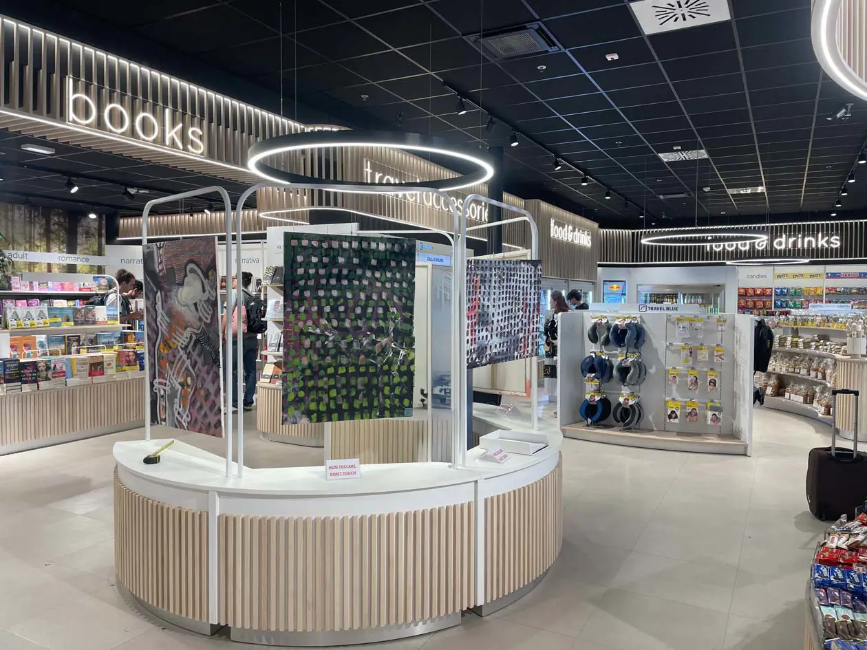 Milan Bergamo Airport - Difstore Art Space - Mostra “Marks & Multitudes di Bianca Bona - abstraction as accumulation” Foto: Copyright © Difstore Art Space