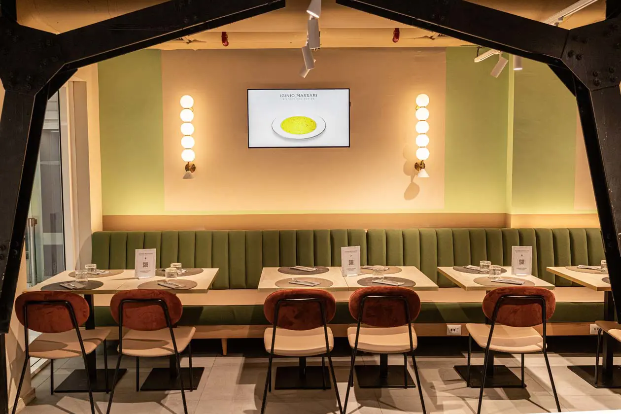 Bistrot Igino Massari all'aeroporto di Milano Linate - Area Partenze - Piano terreno - Oltre i filtri di sicurezza. Foto: Copyright ©&nbsp;Ufficio Stampa SEA