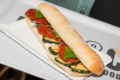 Deli&Cia lancia negli aeroporti il nuovo panino Mediterraneo firmato da Michelangelo Citino