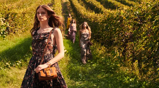 The Bridge: le nuove borse presentate nel verde nelle campagne lombarde