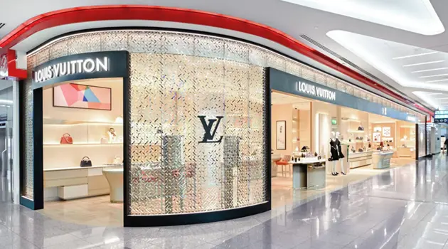 Louis Vuitton inaugura la nuova boutique al Concourse A del Dubai International Airport