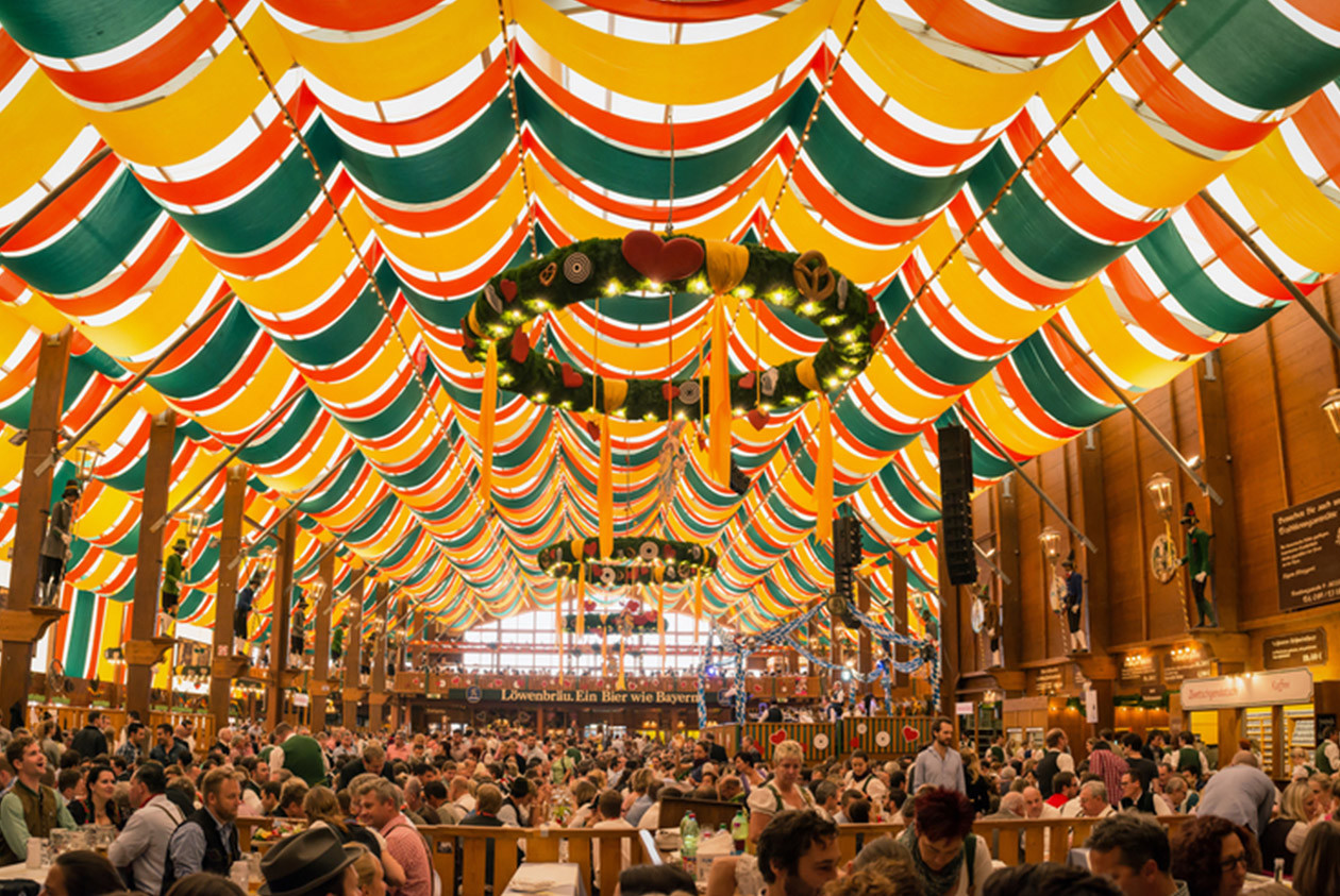  L'Oktoberfest di Monaco di Baviera Foto: Copyright © Sisterscom.com / Shutterstock
