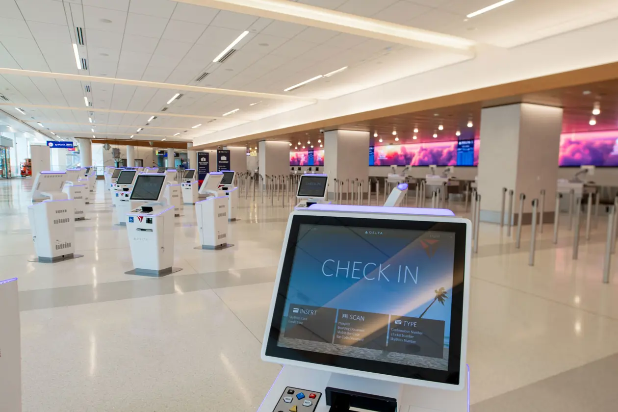 Terminal C all'aeroporto LaGuardia a New York