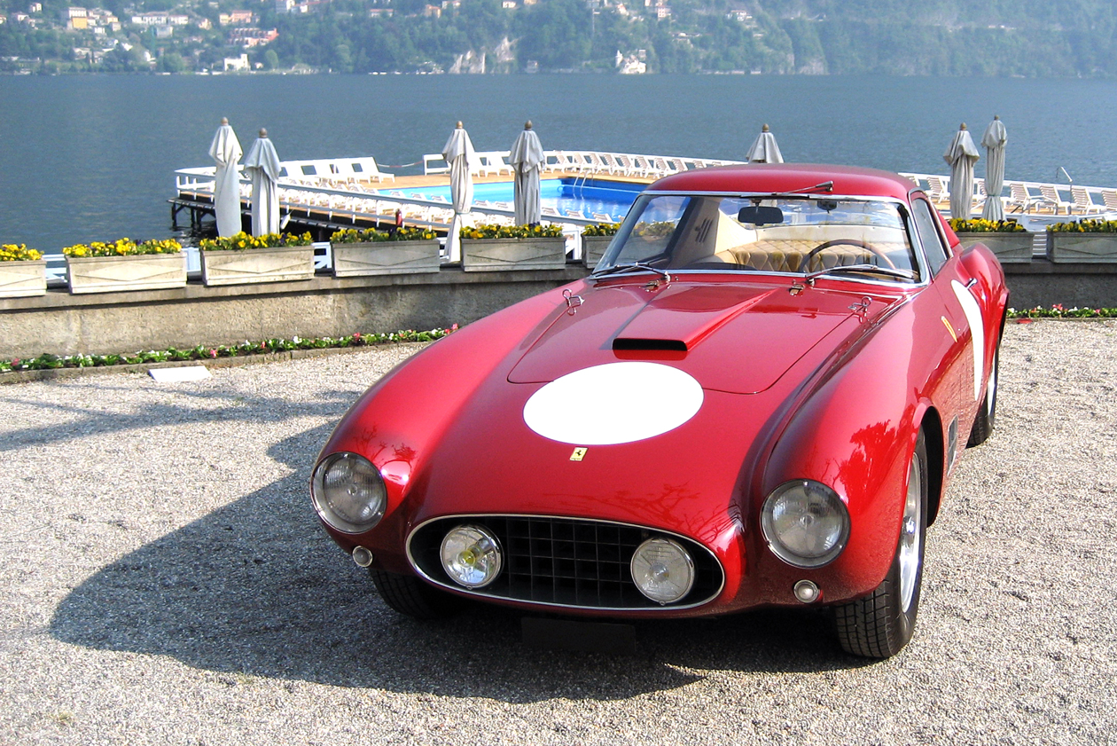 Auto storica sul Lago di Garda