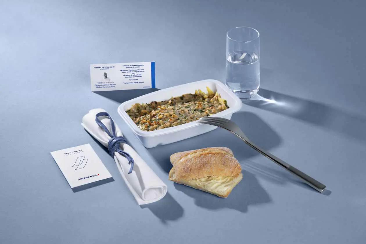 F. Simonin Premium Economy Dish Copyright © Air France