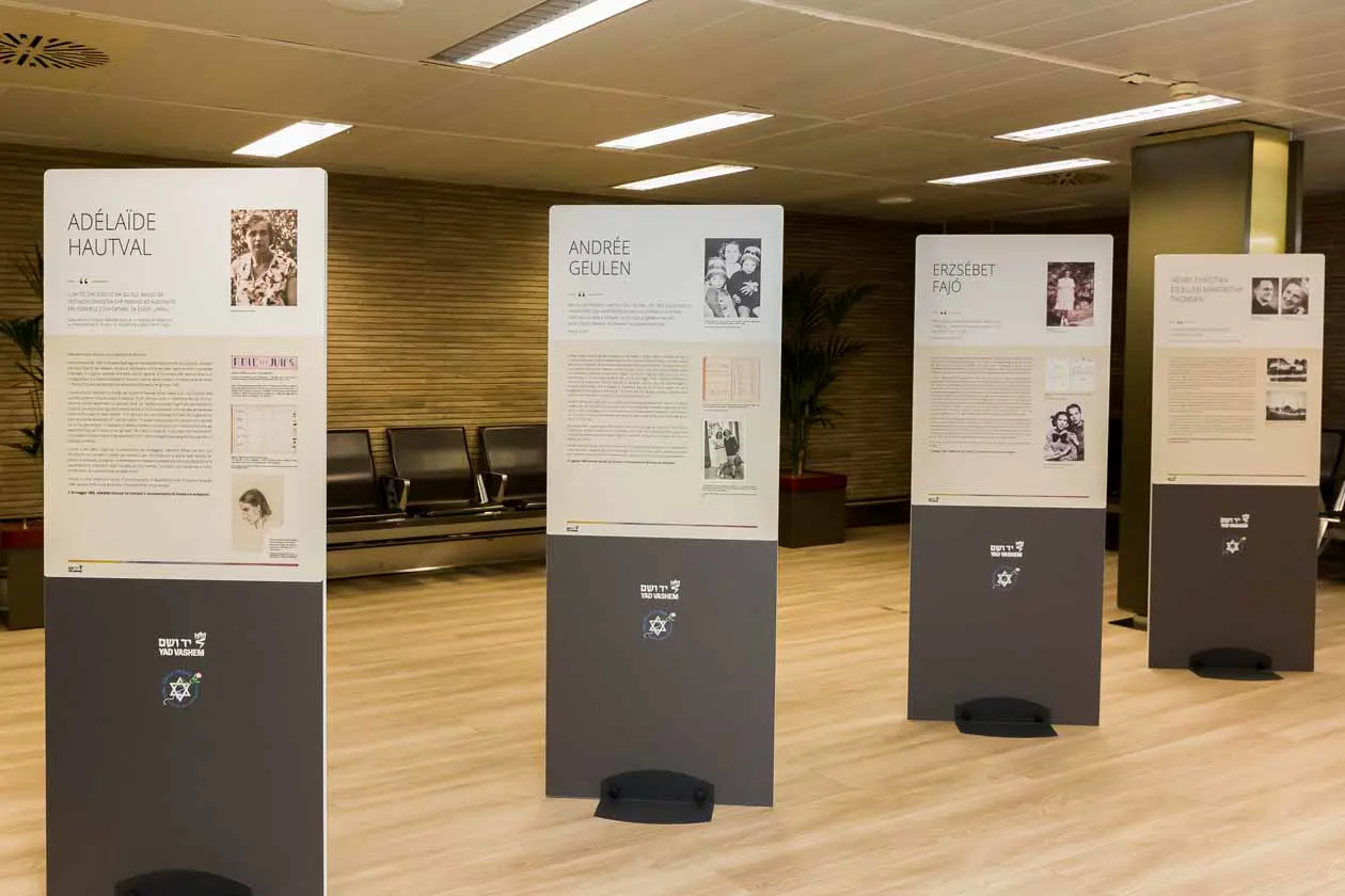 All'aeroporto di Milano Linate la mostra “Giusto fra le Nazioni”. Copyright © Sea.