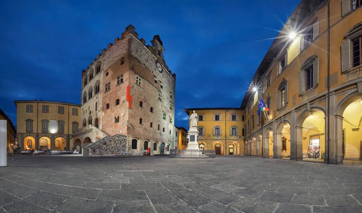 Prato. Copyright © Sisterscom.com / Shutterstock 