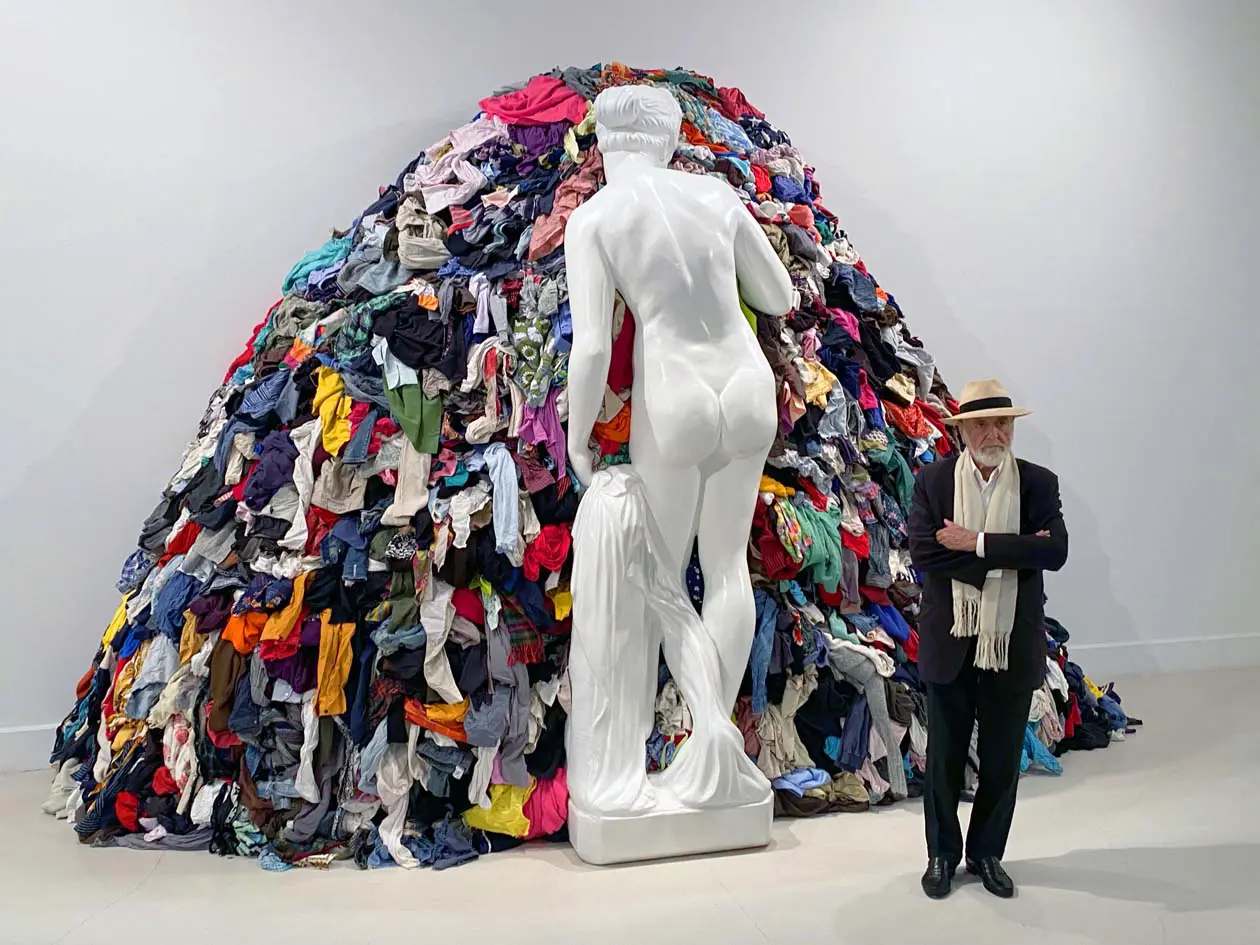 Michelangelo Pistoletto_Venere degli stracci_1967-2013_polistirene, resina e acrilico_300x450x150 cm_A. Lacirasella